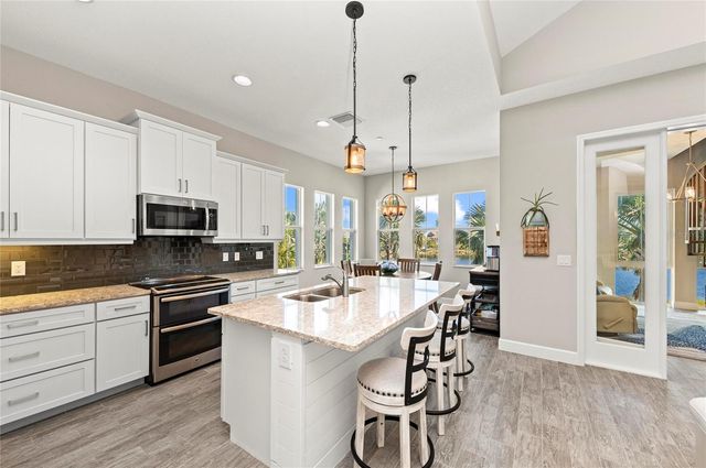 295 COMPASS POINT DRIVE 202, Bradenton, FL 34209