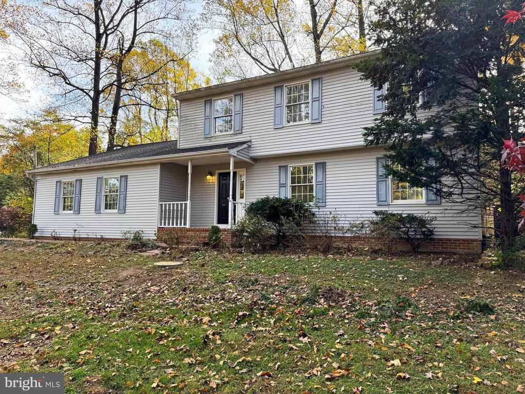 200 MOUNTAIN RD, Lewisberry, PA 17339