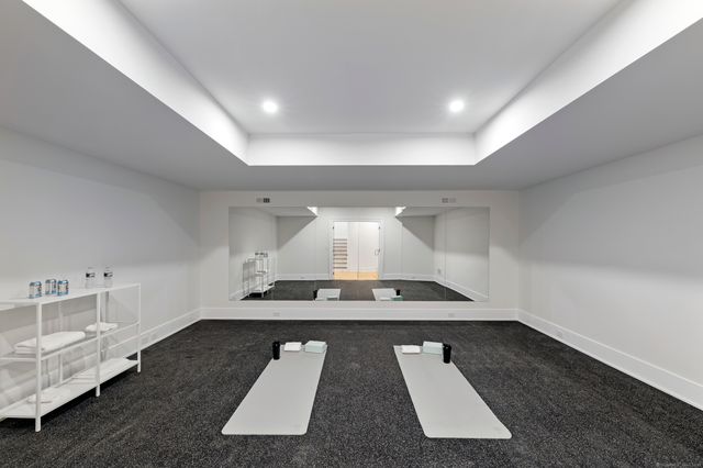 32 Webb Road, Westport, CT 06880