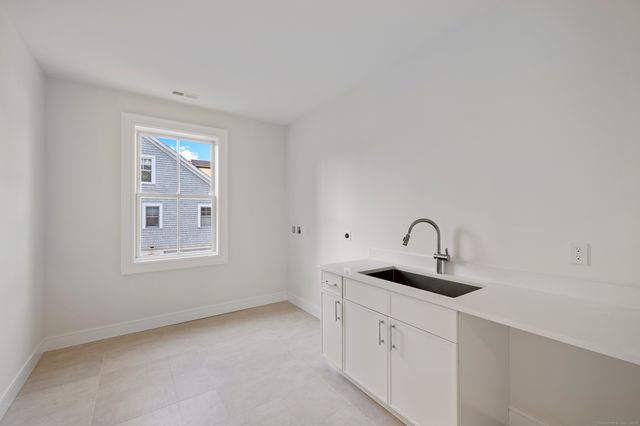 32 Webb Road, Westport, CT 06880