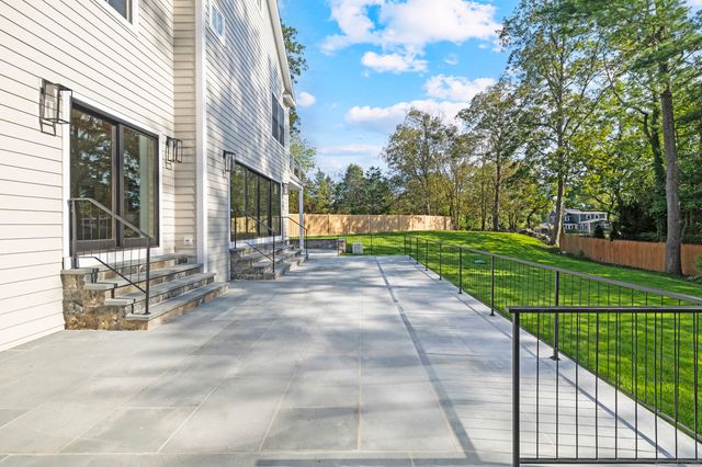 32 Webb Road, Westport, CT 06880