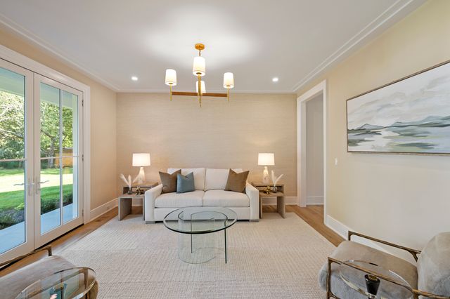 32 Webb Road, Westport, CT 06880