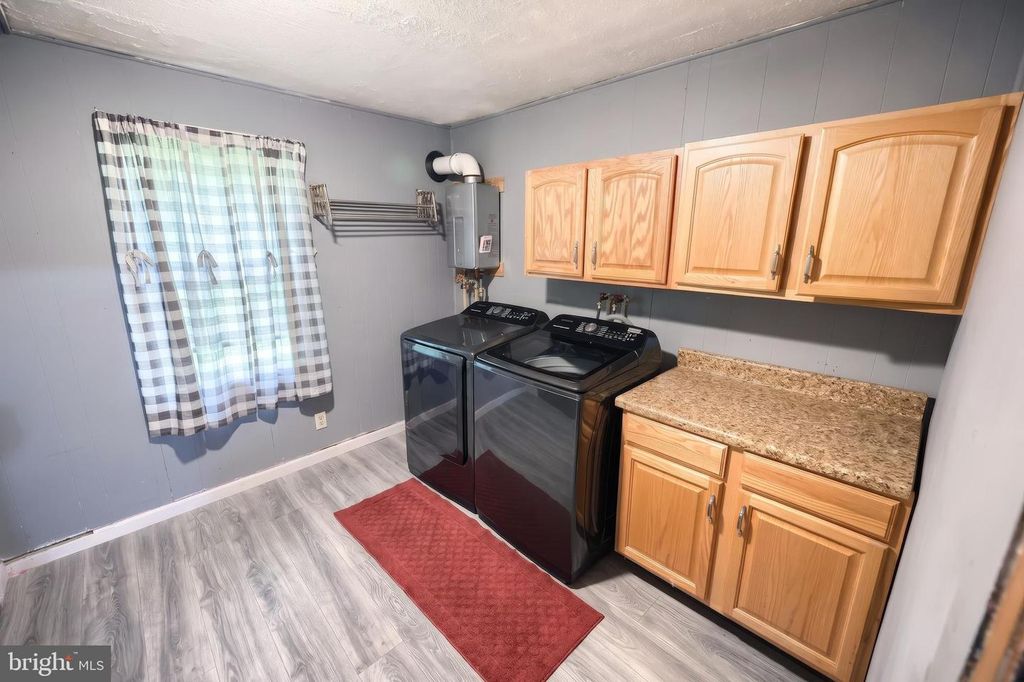Image 12 of property listing at 711 S FRONT ST, Wrightsville, PA 17368