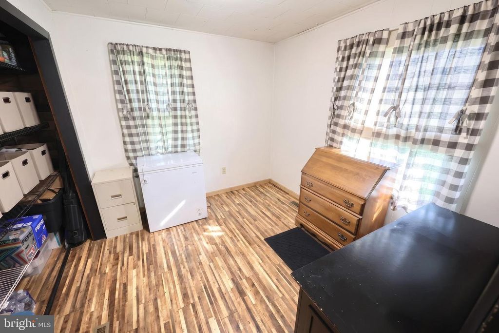 Image 17 of property listing at 711 S FRONT ST, Wrightsville, PA 17368