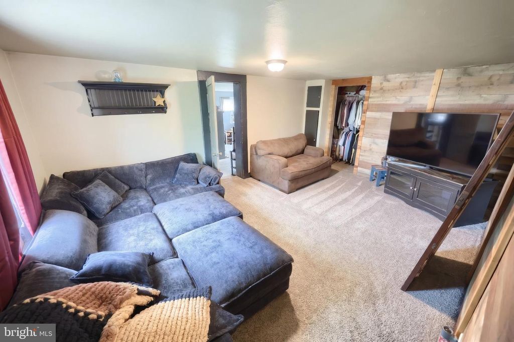 Image 27 of property listing at 711 S FRONT ST, Wrightsville, PA 17368