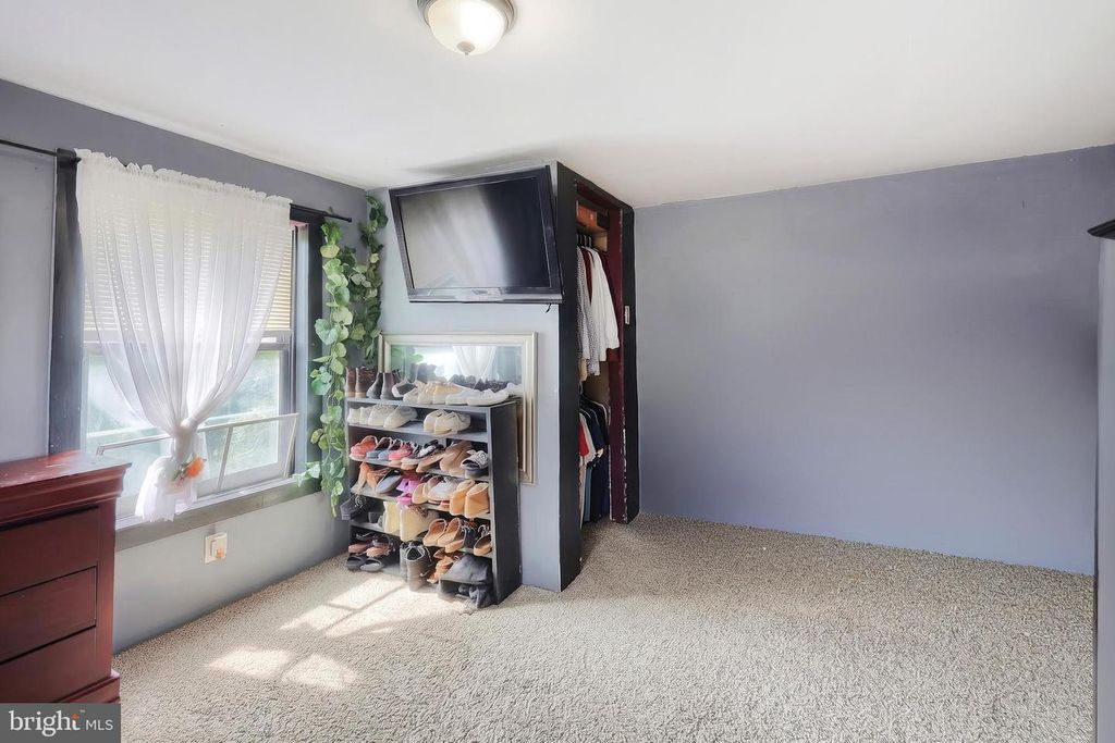 Image 29 of property listing at 711 S FRONT ST, Wrightsville, PA 17368