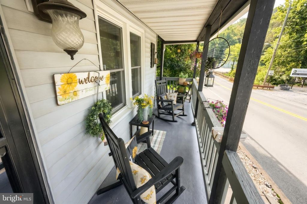 Image 32 of property listing at 711 S FRONT ST, Wrightsville, PA 17368