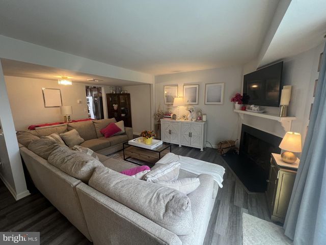 1335 CAMBRIDGE CT, Palmyra, PA 17078