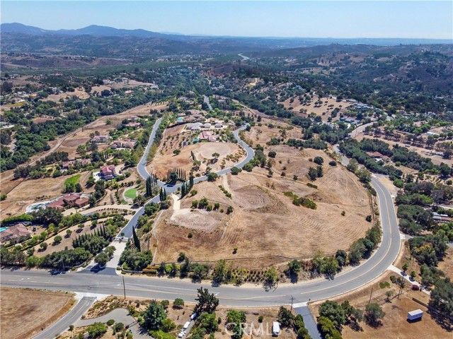 4034 Bridlewood Road, Fallbrook, CA 92028