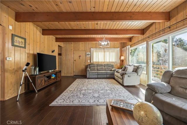 225 Fremont, Lake Arrowhead, CA 92352