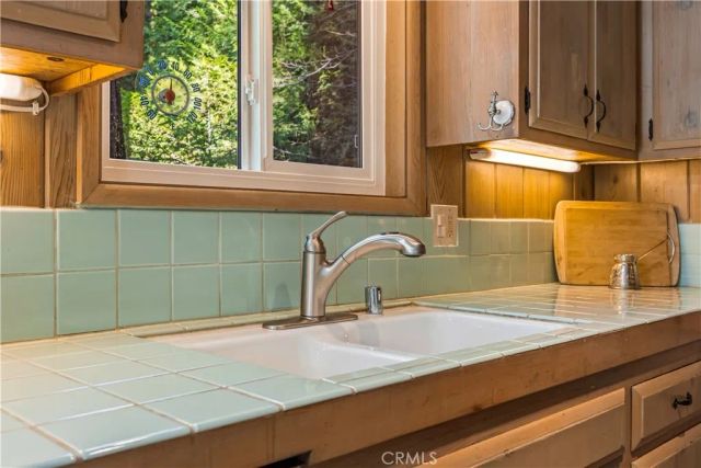 225 Fremont, Lake Arrowhead, CA 92352