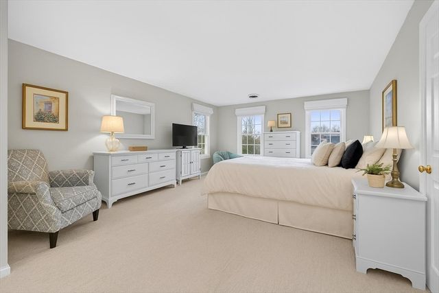 22 Cross St, Norwell, MA 02061