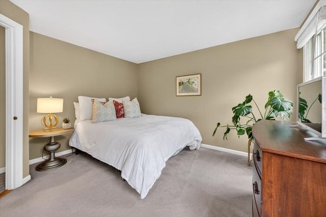 22 Cross St, Norwell, MA 02061