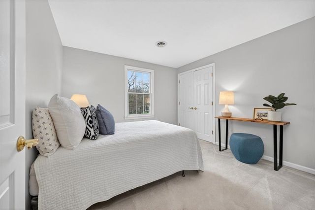 22 Cross St, Norwell, MA 02061
