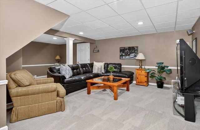 22 Cross St, Norwell, MA 02061
