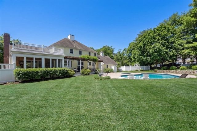 22 Cross St, Norwell, MA 02061