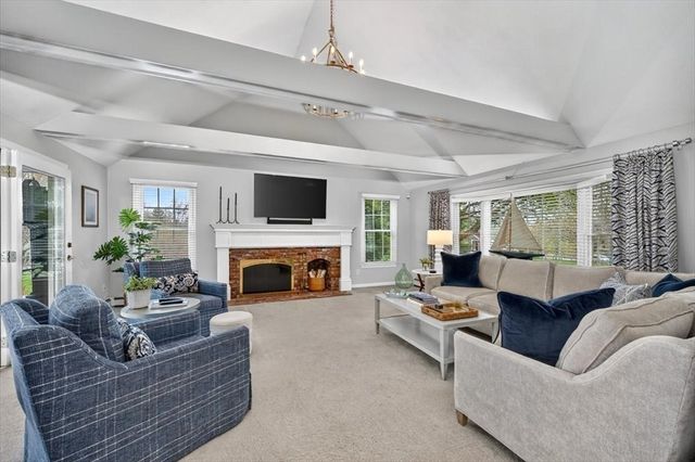22 Cross St, Norwell, MA 02061