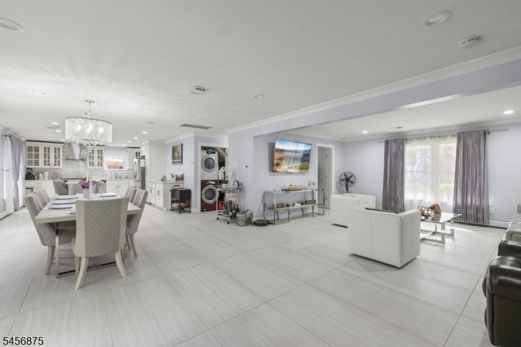 279 Nathan Ct, Aberdeen Twp., NJ 07721 — photo 4