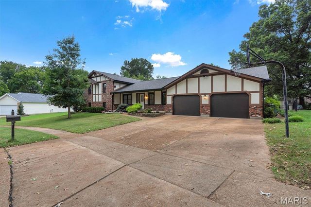 847 Pebblefield Terrace, Manchester, MO 63021