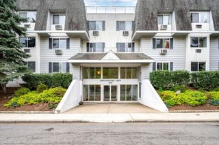 1035 E Boston Post Road 2-4, Mamaroneck, NY 10543