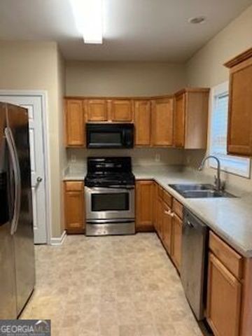516 Anglewood Trace, Stockbridge, GA 30281