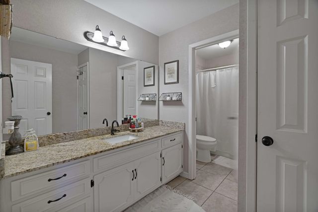 4030 Shannon Drive, Paris, TX 75462