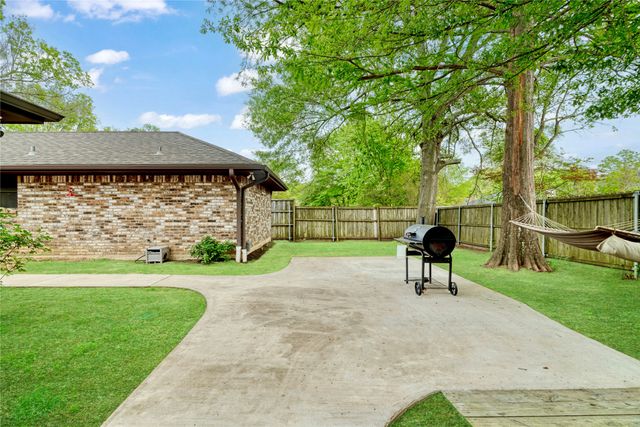 4030 Shannon Drive, Paris, TX 75462