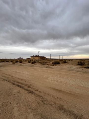 Sherwood Avenue, California City, CA 93505