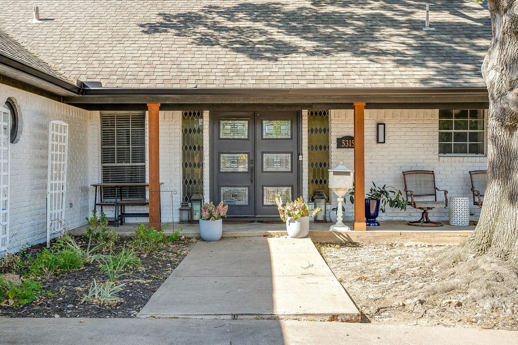 5315 Meadowbrook Drive, Fort Worth, TX 76112 — photo 2