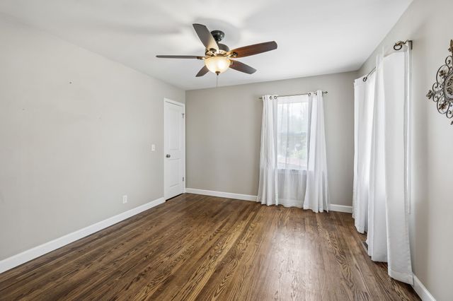 119 Hogan Rd, Gordonsville, TN 38563