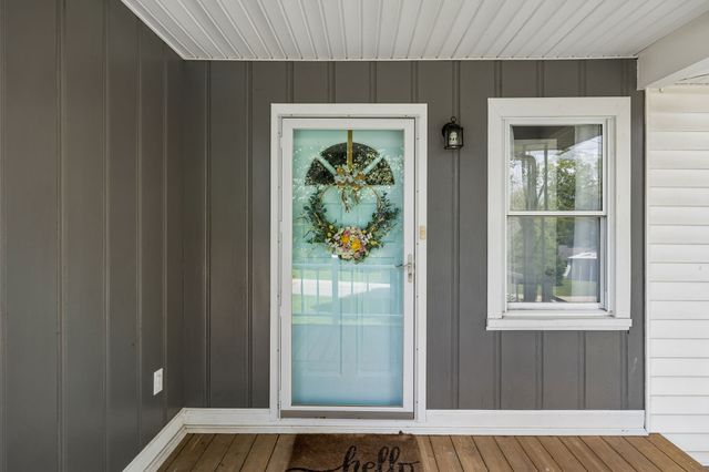 119 Hogan Rd, Gordonsville, TN 38563