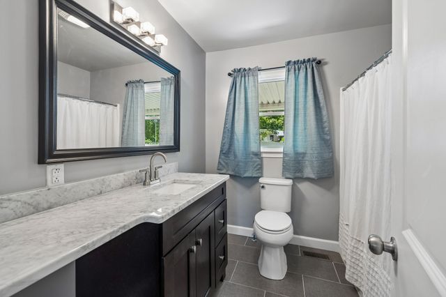119 Hogan Rd, Gordonsville, TN 38563