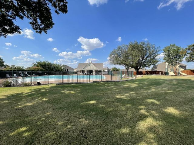 1004 Southfork Drive, Little Elm, TX 75068