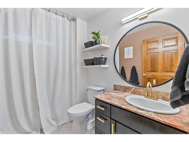 29260 HARBOR VIEW Dr, Rainier, OR 97048