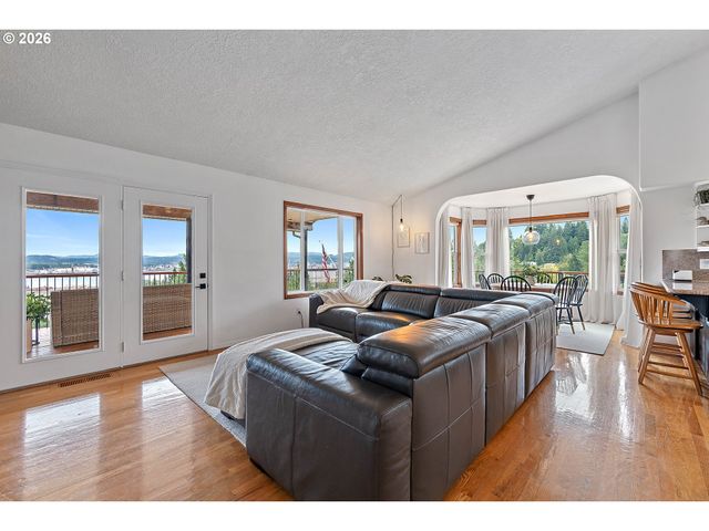 29260 HARBOR VIEW Dr, Rainier, OR 97048