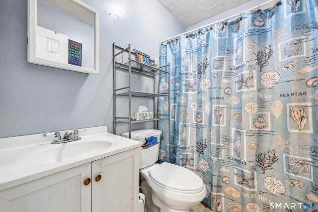30 Round Tree Drive 3, Naugatuck, CT 06770