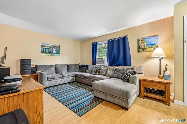 30 Round Tree Drive 3, Naugatuck, CT 06770