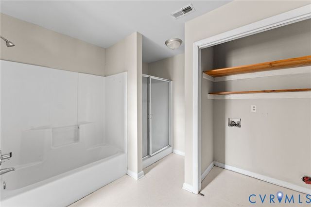 17302 McKenney Ave, Dewitt, VA 23840