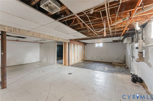 17302 McKenney Ave, Dewitt, VA 23840