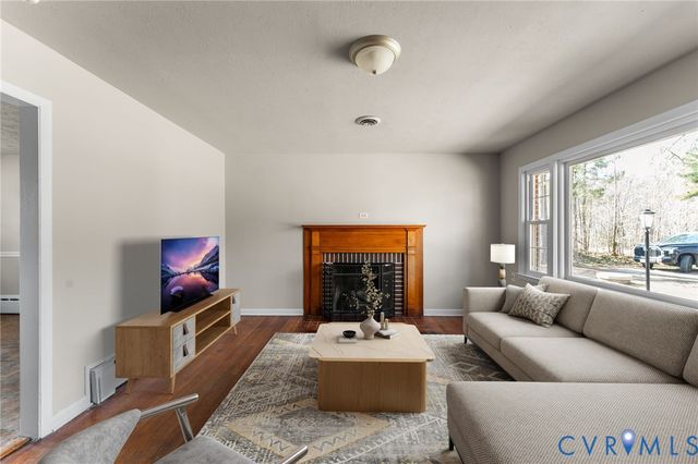 17302 McKenney Ave, Dewitt, VA 23840