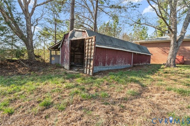17302 McKenney Ave, Dewitt, VA 23840