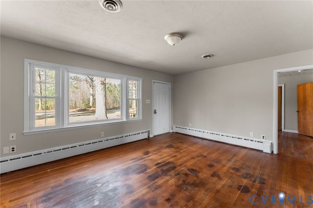 17302 McKenney Ave, Dewitt, VA 23840