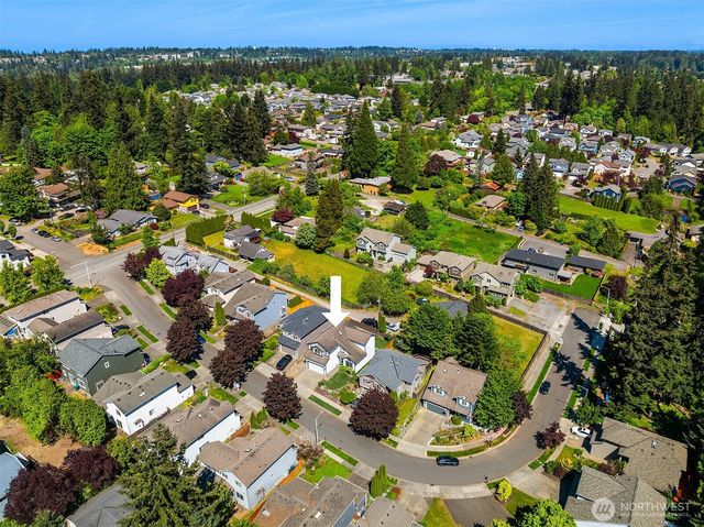 827 180th Street SW, Lynnwood, WA 98037