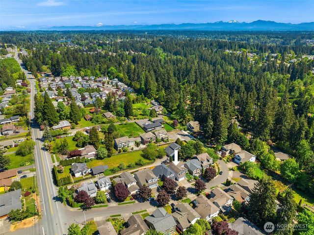827 180th Street SW, Lynnwood, WA 98037