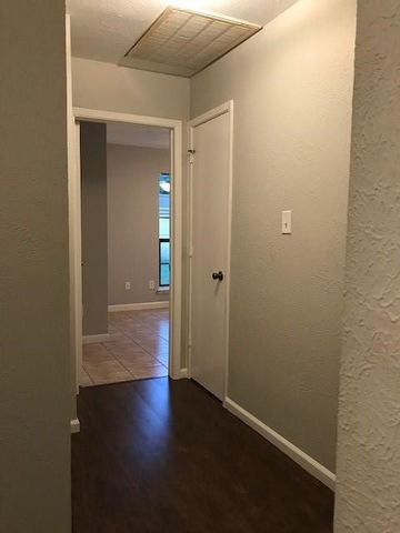 6311 Twinhill Drive, Arlington, TX 76016