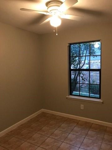 6311 Twinhill Drive, Arlington, TX 76016