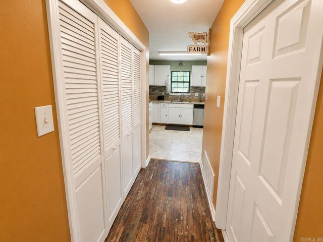 14 Rolling Creek Cir, Conway, AR 72032