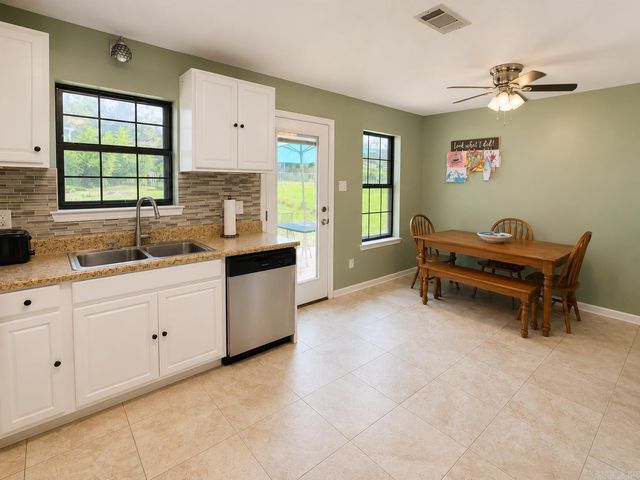 14 Rolling Creek Cir, Conway, AR 72032
