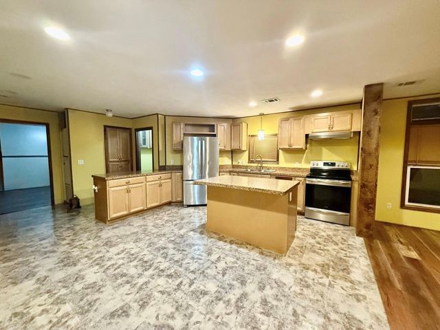 180 County Road 4355, Woodville, TX 75979