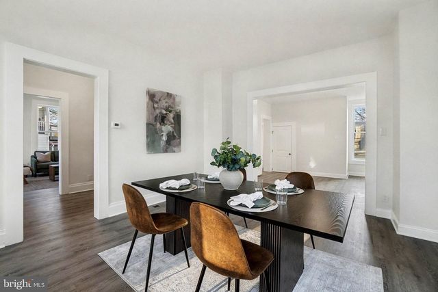 35 N FRANKLIN ST, Waynesboro, PA 17268